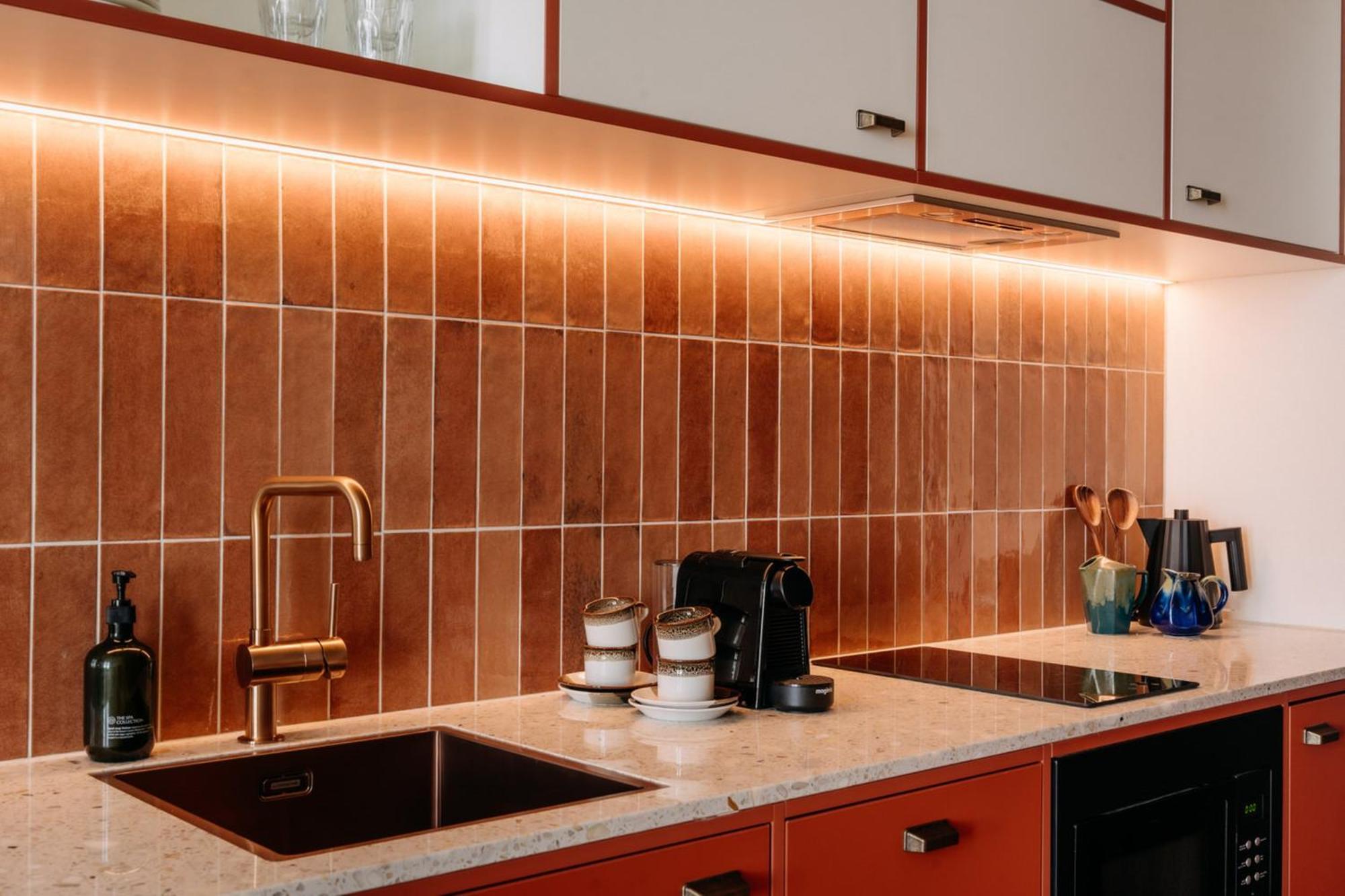 Classic Studio,1612749575:JPEG